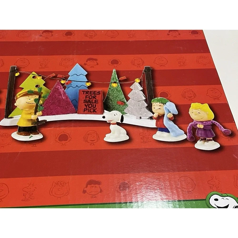 DEPARTMENT 56 PEANUTS CHRISTMAS VILLAGE TREE LOT SET OF 7 ORIGINAL BOX CHARLIE